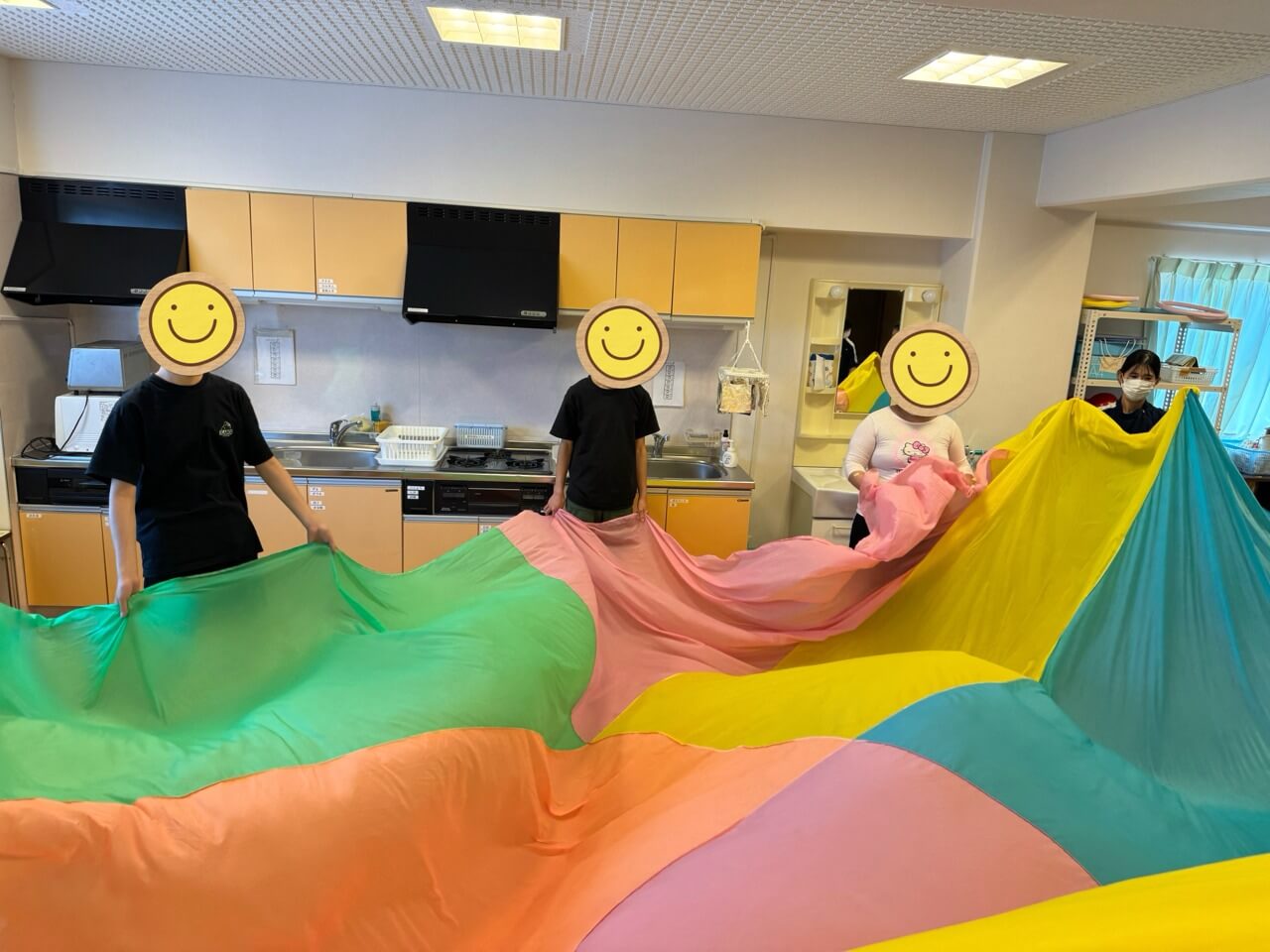 大きな布を使った活動